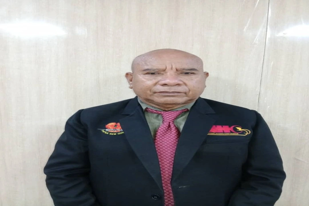 Eric Tom_Chief Internal Auditor peson